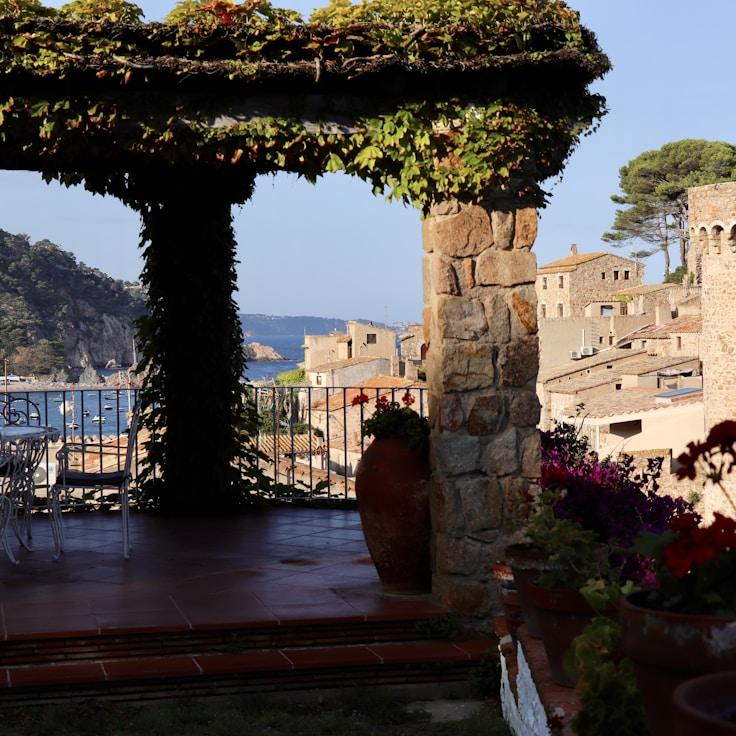 Outdoor terrace seating suitable for families in Barcelona